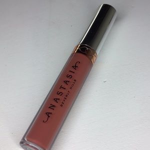 ABH liquid lipstick in “ Hudson “